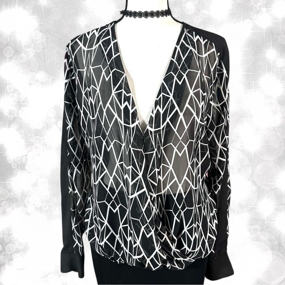 Chic Black and White Abstract Women's Top